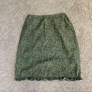 Paisley skirt w ruffle hem